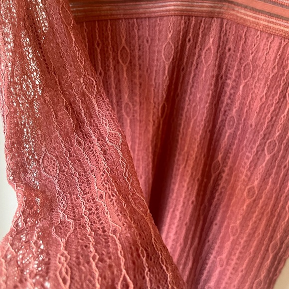 Lace Australian dress - Picture 3 of 6